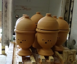 Terrakotta Bienenstöcke
